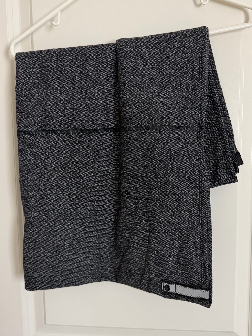 Lululemon dark gray herringbone infinity scarf